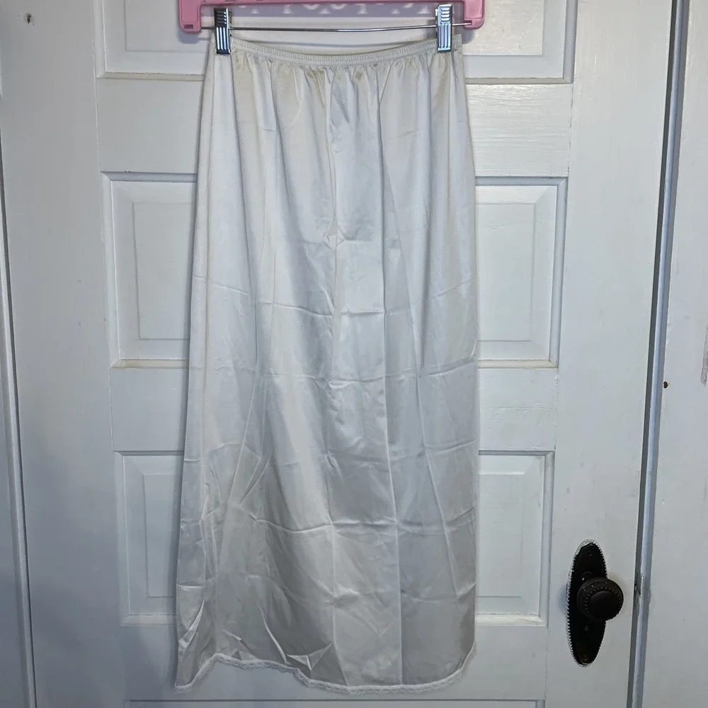 Vanity Fair nylon slip